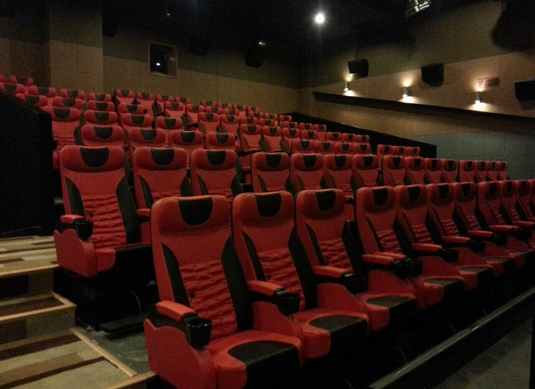 甘肃兰州奇影幻境4d电影院专用动感座椅.jpg